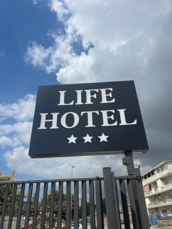 Life Hotel Casalnuovo Di Napoli Buitenkant foto
