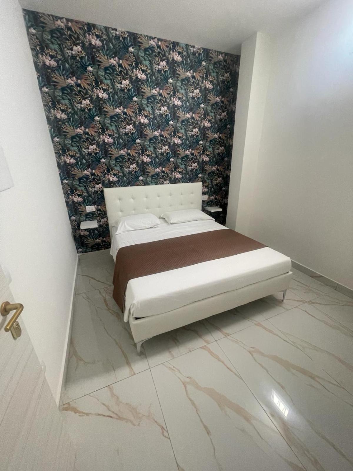 Life Hotel Casalnuovo Di Napoli Buitenkant foto
