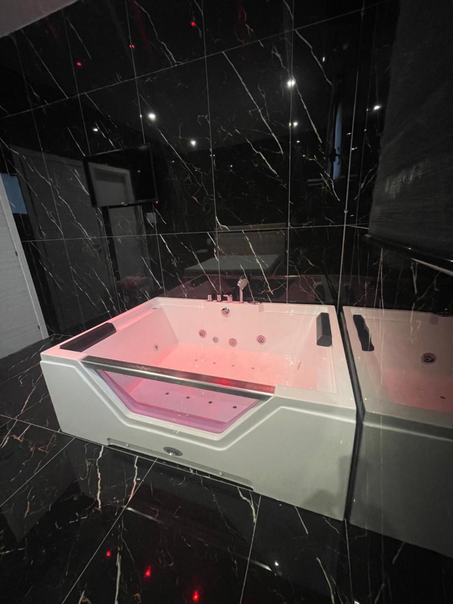 Life Hotel Casalnuovo Di Napoli Buitenkant foto